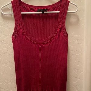 Gucci SZ small red sleeveless tee